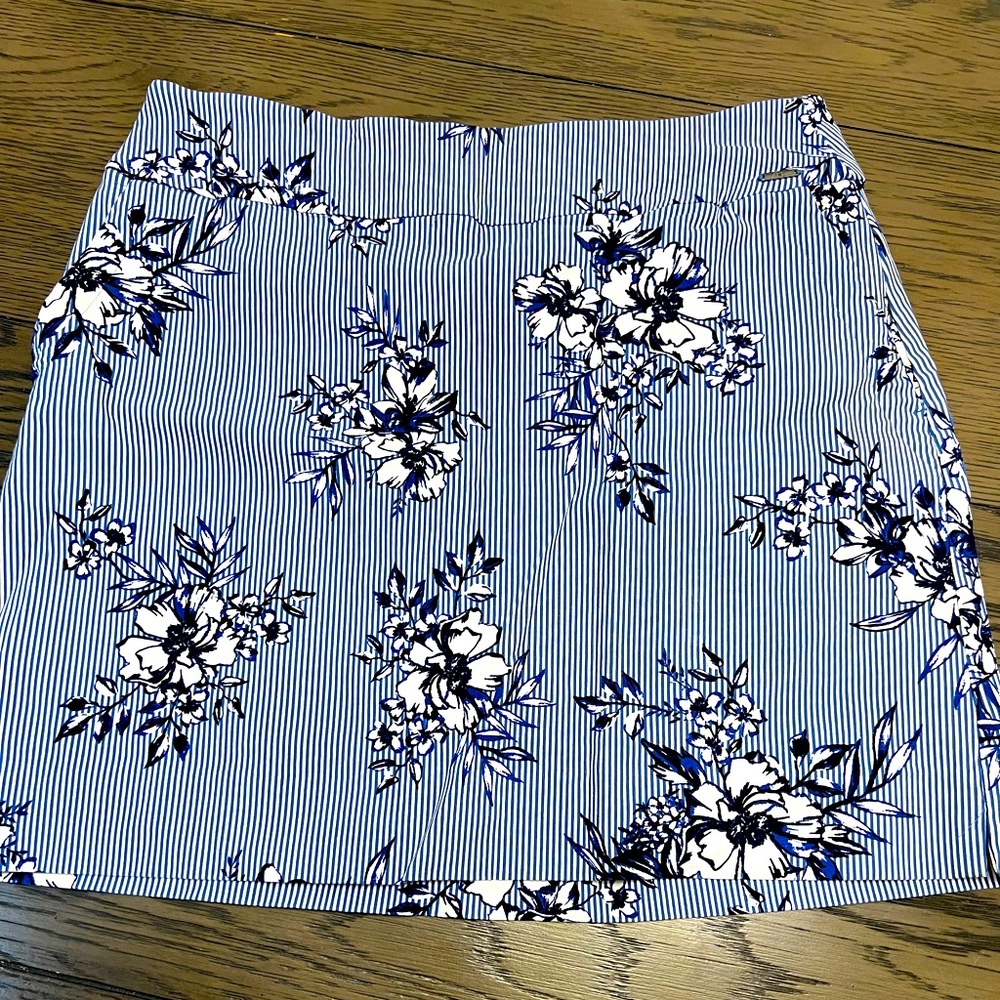 SC and Co golf skort